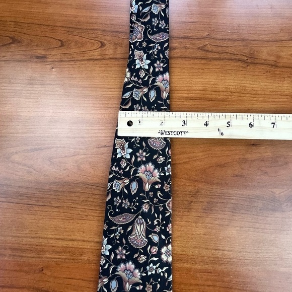 Oscar de la Renta Silk Floral Tie Thin Hand Sewn Hand Bar Tack - Picture 15 of 15